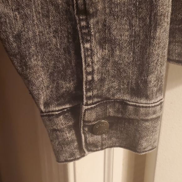 Venus Womens Jean Jacket - Picture 4 of 7